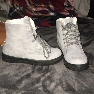 Snowball boots